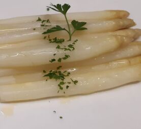 Lecker: frischer deutscher Spargel