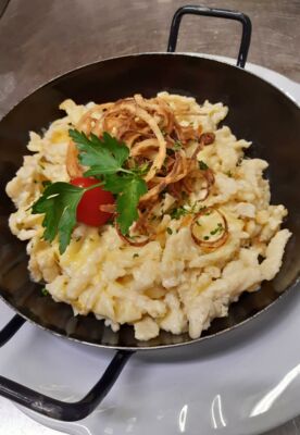 Käsespätzle in der Pfanne - Restaurant Passat Kellenhusen