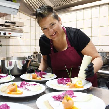 Ab in die Küche: Im Passat bringt Arbeiten Spaß!